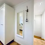 Boutique Niesenblick - Direkt Am Thunersee Gelegen Mit Self Check In & Digitaler Rezeption 2*