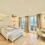 Boutique Niesenblick - Direkt Am Thunersee Gelegen Mit Self Check In & Digitaler Rezeption Oberhofen