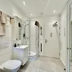 Boutique Niesenblick - Direkt Am Thunersee Gelegen Mit Self Check In & Digitaler Rezeption فندق