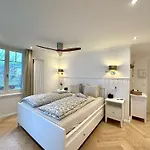 فندق Boutique Niesenblick - Direkt Am Thunersee Gelegen Mit Self Check In & Digitaler Rezeption اوبرهوفن