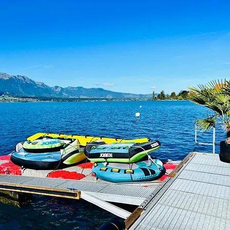 호텔 Boutique Hotel & Restaurant Niesenblick - Lakefront Rooms With Balcony On Lake Thun - Self Check In & Digitale Reception 2*