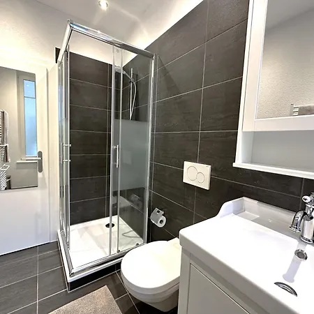 Boutique Niesenblick - Direkt Am Thunersee Gelegen Mit Self Check In & Digitaler Rezeption