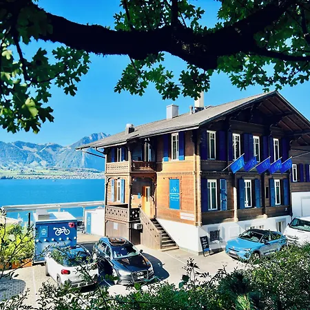 호텔 Boutique Hotel & Restaurant Niesenblick - Lakefront Rooms With Balcony On Lake Thun - Self Check In & Digitale Reception