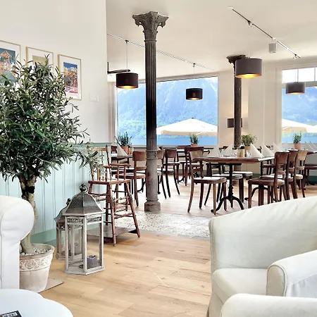 Boutique Hotel & Restaurant Niesenblick - Lakefront Rooms With Balcony On Lake Thun - Self Check In & Digitale Reception 호텔 오베르호펜