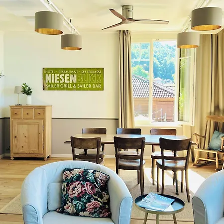 Boutique Hotel & Restaurant Niesenblick - Lakefront Rooms With Balcony On Lake Thun - Self Check In & Digitale Reception 호텔 2*