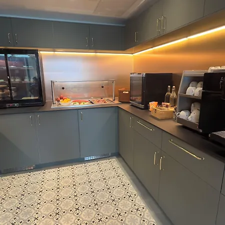 Boutique Niesenblick - Direkt Am Thunersee Gelegen Mit Self Check In & Digitaler Rezeption Hotel 2*