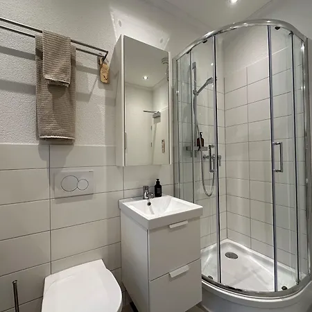 Hotel Boutique Niesenblick - Direkt Am Thunersee Gelegen Mit Self Check In & Digitaler Rezeption Oberhofen