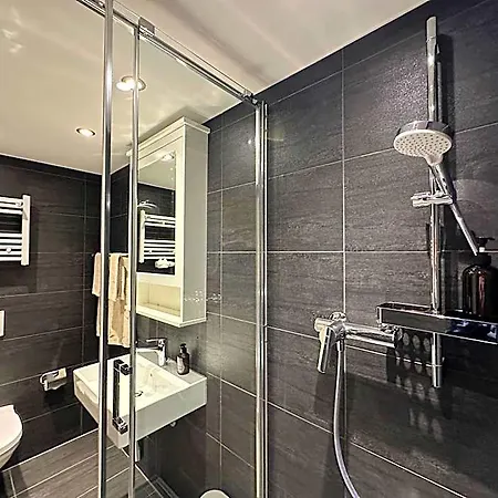 Boutique Hotel & Restaurant Niesenblick - Lakefront Rooms With Balcony On Lake Thun - Self Check In & Digitale Reception 호텔 오베르호펜