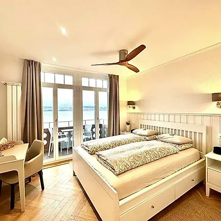 Otel Boutique Niesenblick - Direkt Am Thunersee Gelegen Mit Self Check In & Digitaler Rezeption