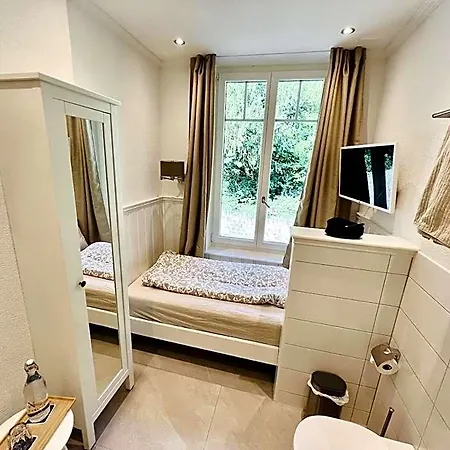 Boutique Niesenblick - Direkt Am Thunersee Gelegen Mit Self Check In & Digitaler Rezeption 2*