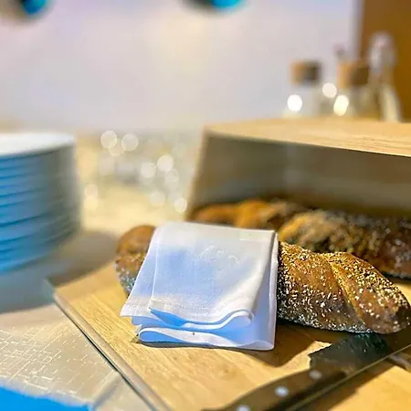 호텔 Boutique Hotel & Restaurant Niesenblick - Lakefront Rooms With Balcony On Lake Thun - Self Check In & Digitale Reception 오베르호펜