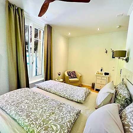 Boutique Niesenblick - Direkt Am Thunersee Gelegen Mit Self Check In & Digitaler Rezeption