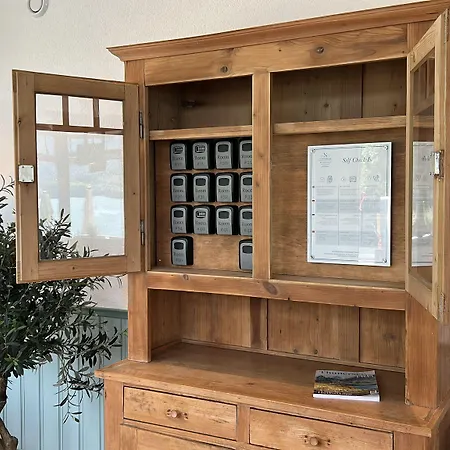 Boutique & Restaurant Niesenblick - Lakefront With Balcony On Thun - Self Check In & Digitale Reception Hotell Oberhofen
