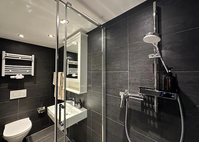 Boutique Niesenblick - Direkt Am Thunersee Gelegen Mit Self Check In & Digitaler Rezeption فندق اوبرهوفن