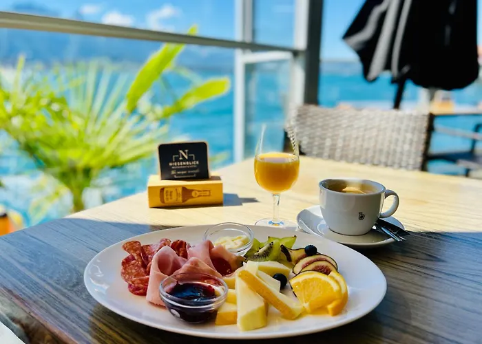 Boutique Niesenblick - Direkt Am Thunersee Gelegen Mit Self Check In & Digitaler Rezeption فندق