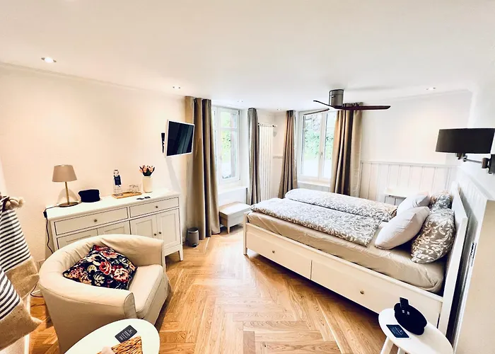 Boutique Niesenblick - Direkt Am Thunersee Gelegen Mit Self Check In & Digitaler Rezeption فندق 2*