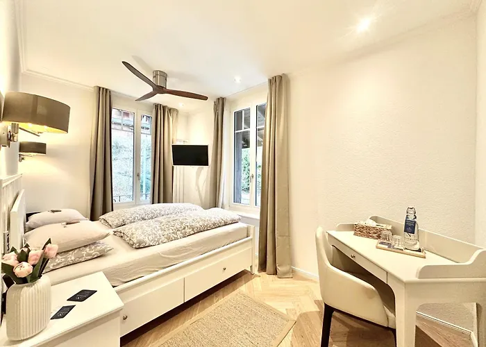 Boutique Niesenblick - Direkt Am Thunersee Gelegen Mit Self Check In & Digitaler Rezeption فندق 2*