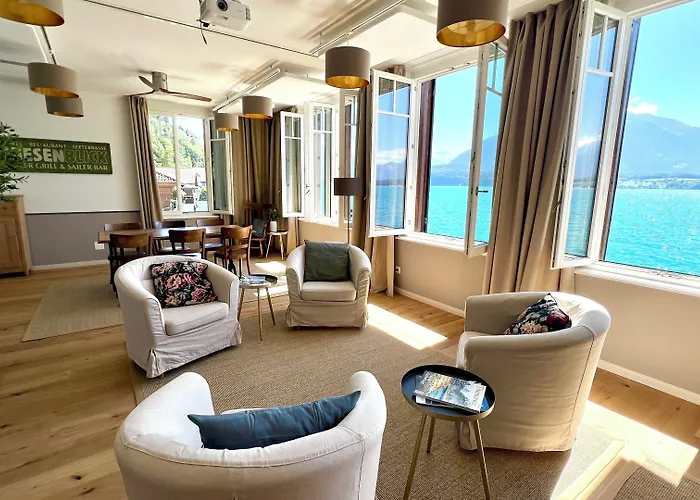 Boutique Niesenblick - Direkt Am Thunersee Gelegen Mit Self Check In & Digitaler Rezeption Oberhofen