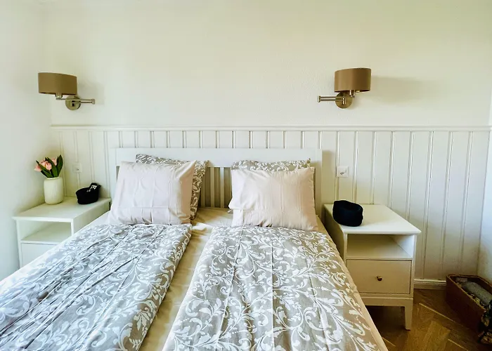 Boutique Niesenblick - Direkt Am Thunersee Gelegen Mit Self Check In & Digitaler Rezeption