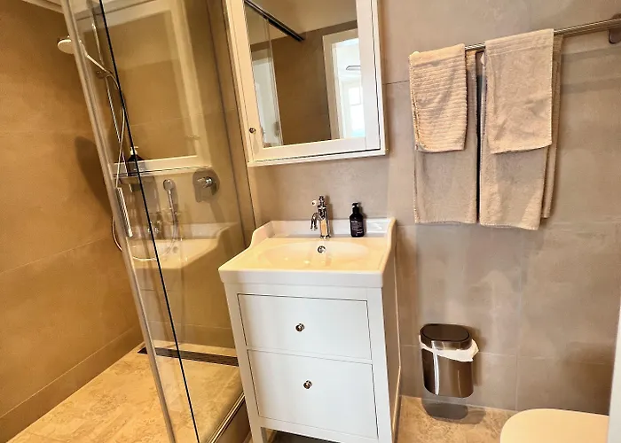 Boutique Niesenblick - Direkt Am Thunersee Gelegen Mit Self Check In & Digitaler Rezeption 2* اوبرهوفن