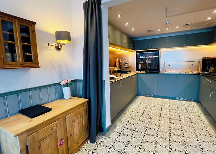 Boutique Niesenblick - Direkt Am Thunersee Gelegen Mit Self Check In & Digitaler Rezeption Hotel 2*