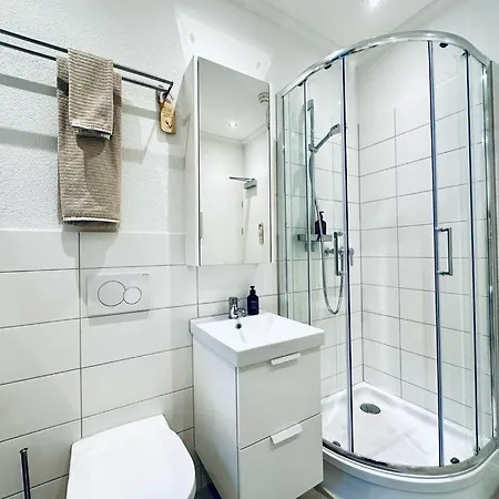 Boutique Niesenblick - Direkt Am Thunersee Gelegen Mit Self Check In & Digitaler Rezeption