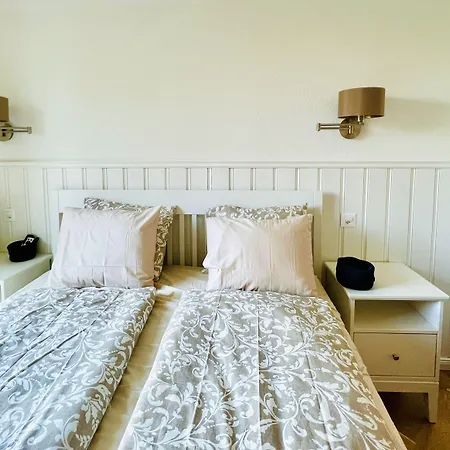 Boutique Niesenblick - Direkt Am Thunersee Gelegen Mit Self Check In & Digitaler Rezeption