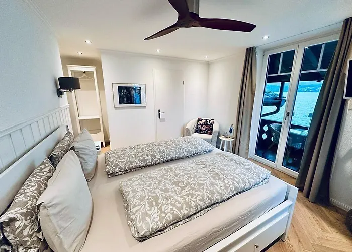 Boutique Niesenblick - Direkt Am Thunersee Gelegen Mit Self Check In & Digitaler Rezeption Oberhofen